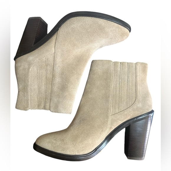 JOIE Cloee Tan Suede Wood Block Heel Chelsea Ankle Boots/Booties Size 39 US 8.5 - Picture 1 of 4